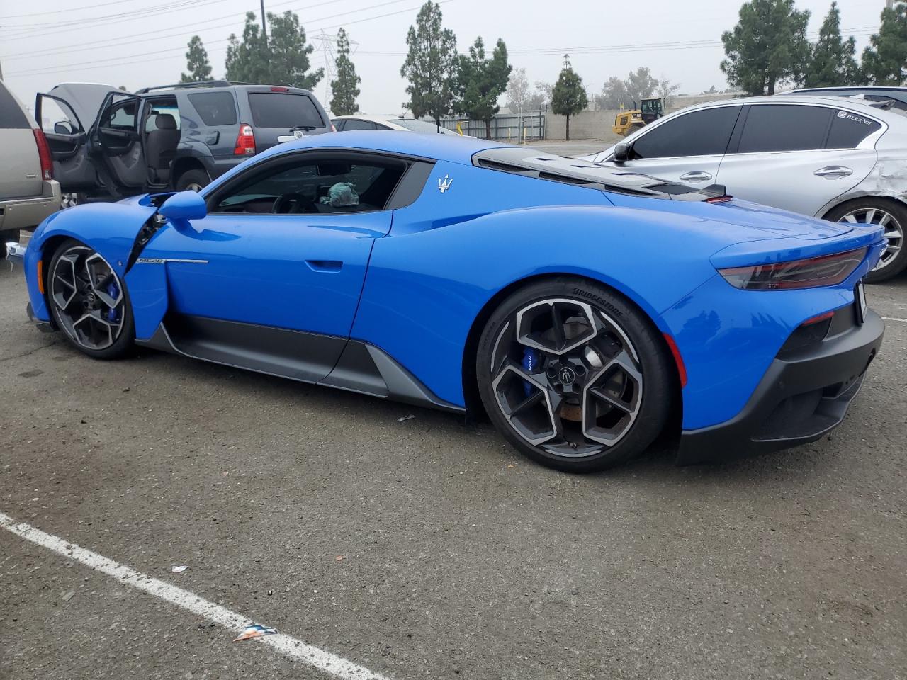 2023 Maserati MC20 VIN ZAMBMRAB9P0422078 COPART salvage auction — Front End, Sc - Salvage Title, sold $51,500 on 2026-08-18 (photo 2)