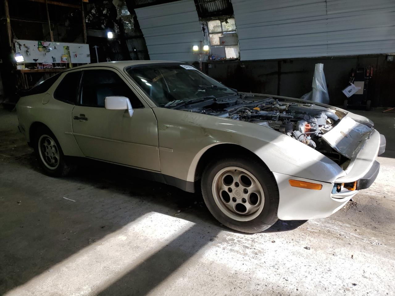 1984 Porsche 944 VIN WP0AA0944EN453698 COPART salvage auction — Front End, FL - CERT OF TITLE SLVG REBUILDABLE (P), sold $3,250 on 2025-10-27 (photo 4)