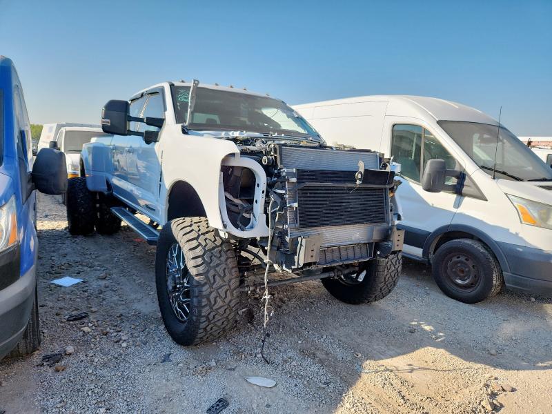 2024 Ford F-350 super duty VIN 1FT8W3DT5REC38255 COPART salvage auction — Front End, MI - CERT OF TITLE-SALVAGE VEHICLE, sold $44,000 on 2026-01-05 (photo 4)