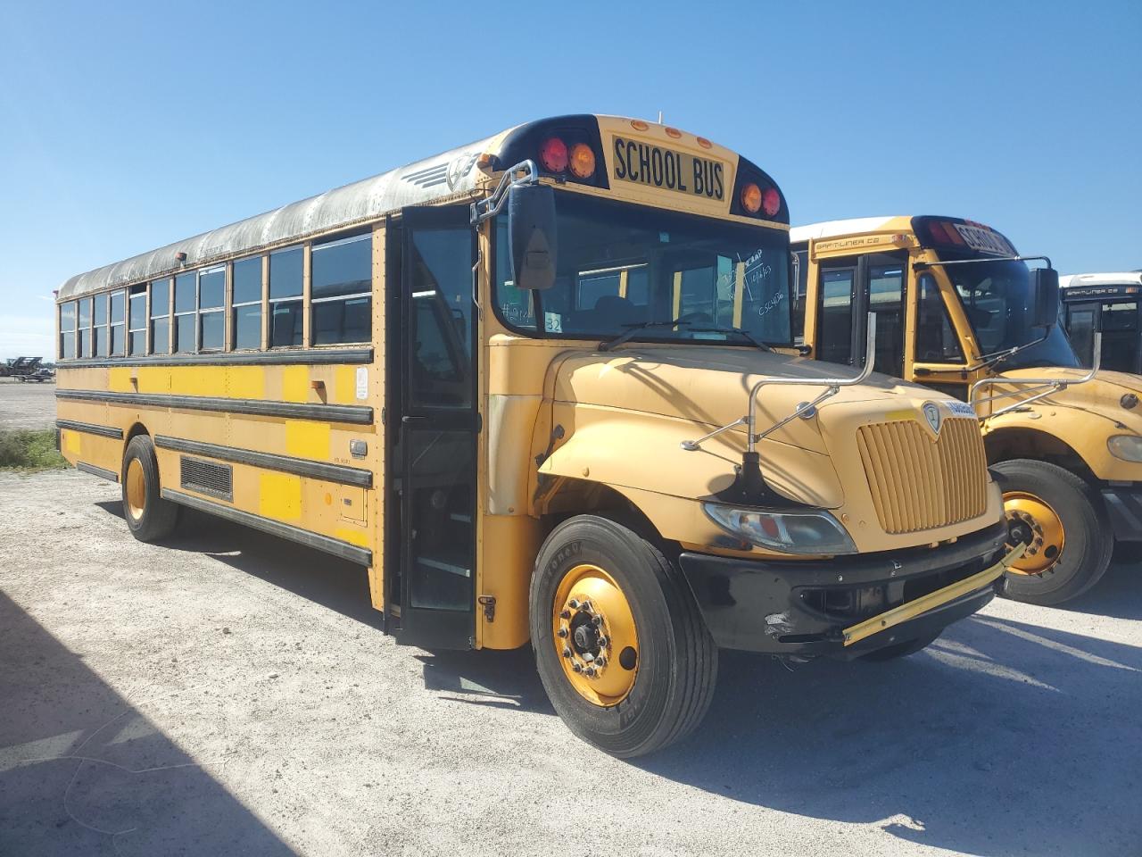 2013 Ic Corporation Ce Series School VIN 4DRBUSKN2DB199186 — COPART salvage auction photo