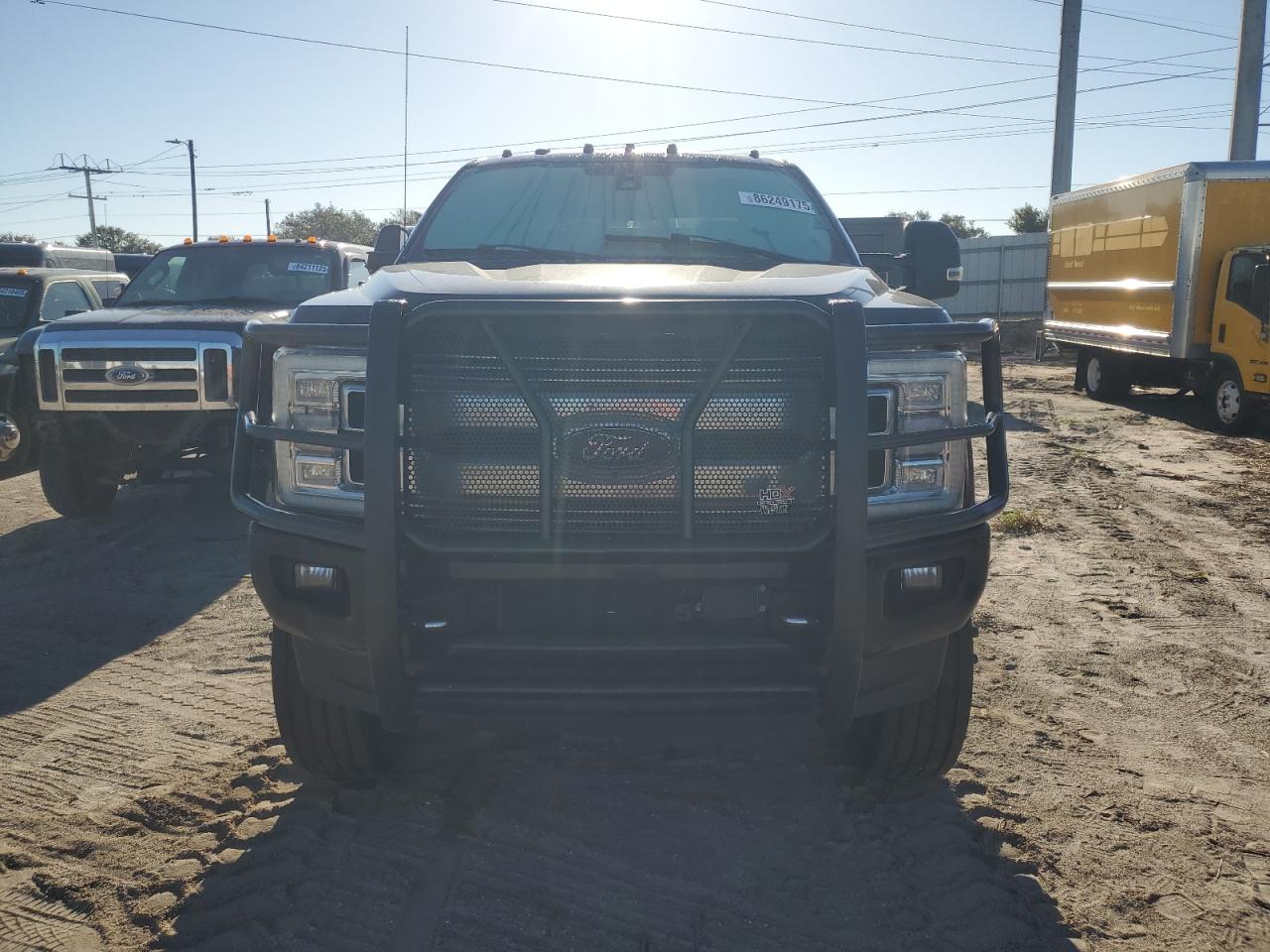 2018 Ford F-350 super duty VIN 1FT8W3DT8JEC36620 COPART salvage auction — Normal Wear, FL - CERTIFICATE OF TITLE, sold $25,000 on 2025-11-10 (photo 5)