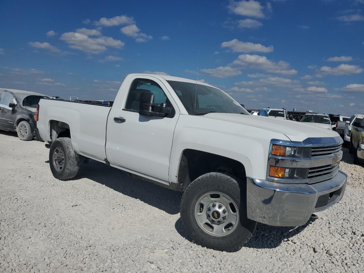 2018 Chevrolet Silverado 2500 VIN 1GC0CUEG7JZ275267 COPART salvage auction — Side, TX - SALVAGE VEHICLE TITLE (P), sold $4,100 on 2026-07-09 (photo 4)