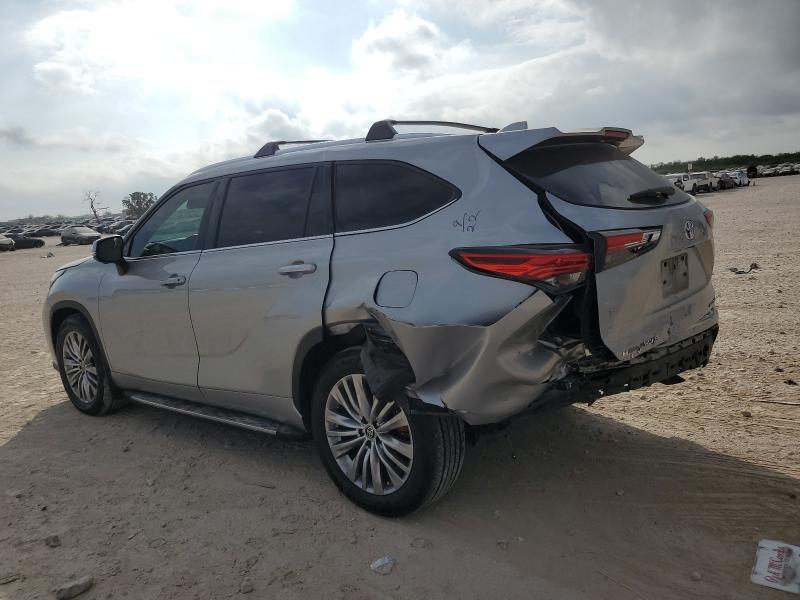 2023 Toyota Highlander VIN 5TDKDRAH7PS046535 COPART salvage auction — REAR END, Tx - Salvage Vehicle Title, sold $13,600 on 2026-07-02 (photo 2)