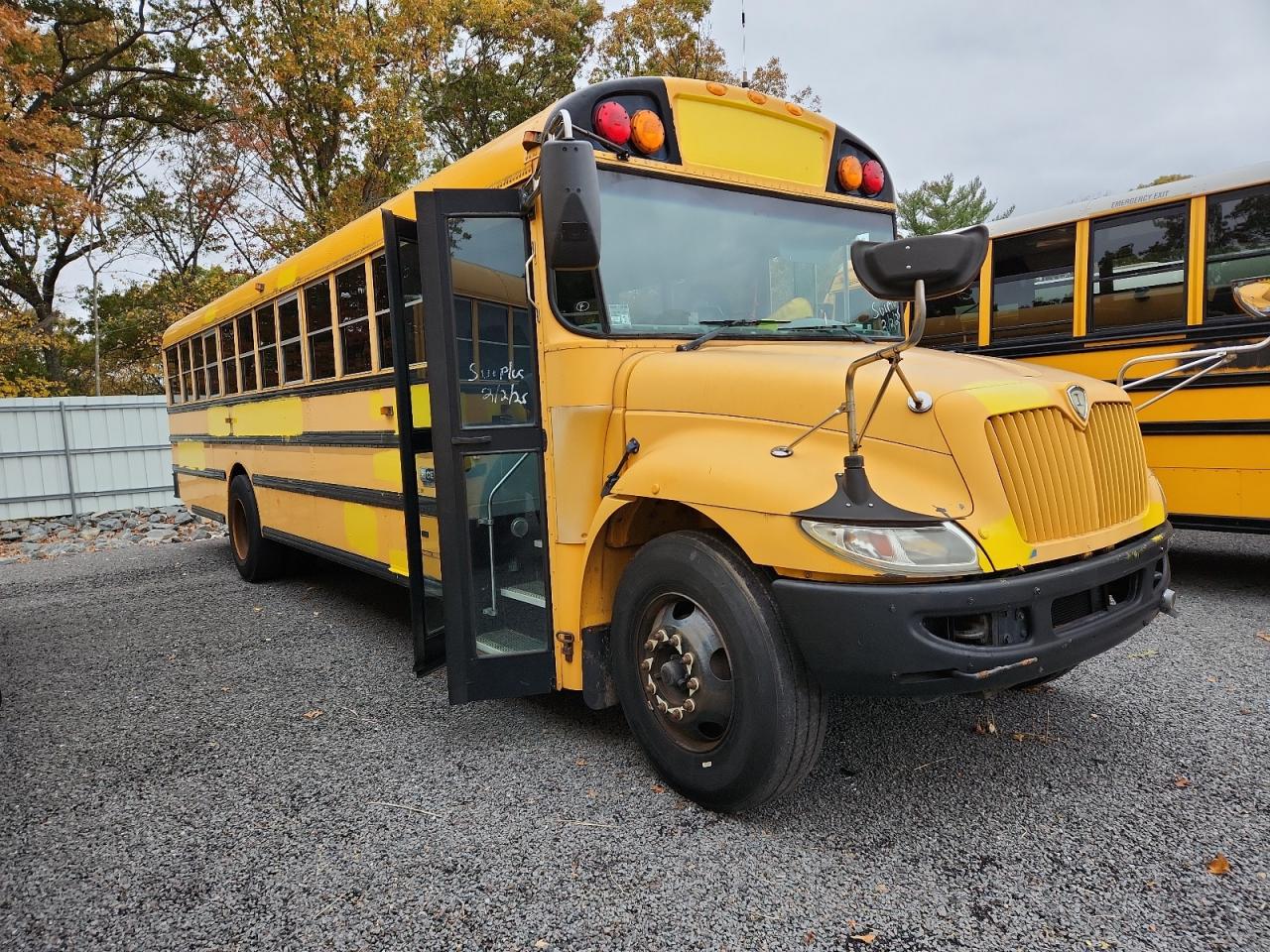 2013 Ic Corporation 3000 Ce VIN 4DRBUSKN7DB199202 COPART salvage auction — Normal Wear, RI - CERTIFICATE OF TITLE, sold $1,400 on 2026-07-08 (photo 1)