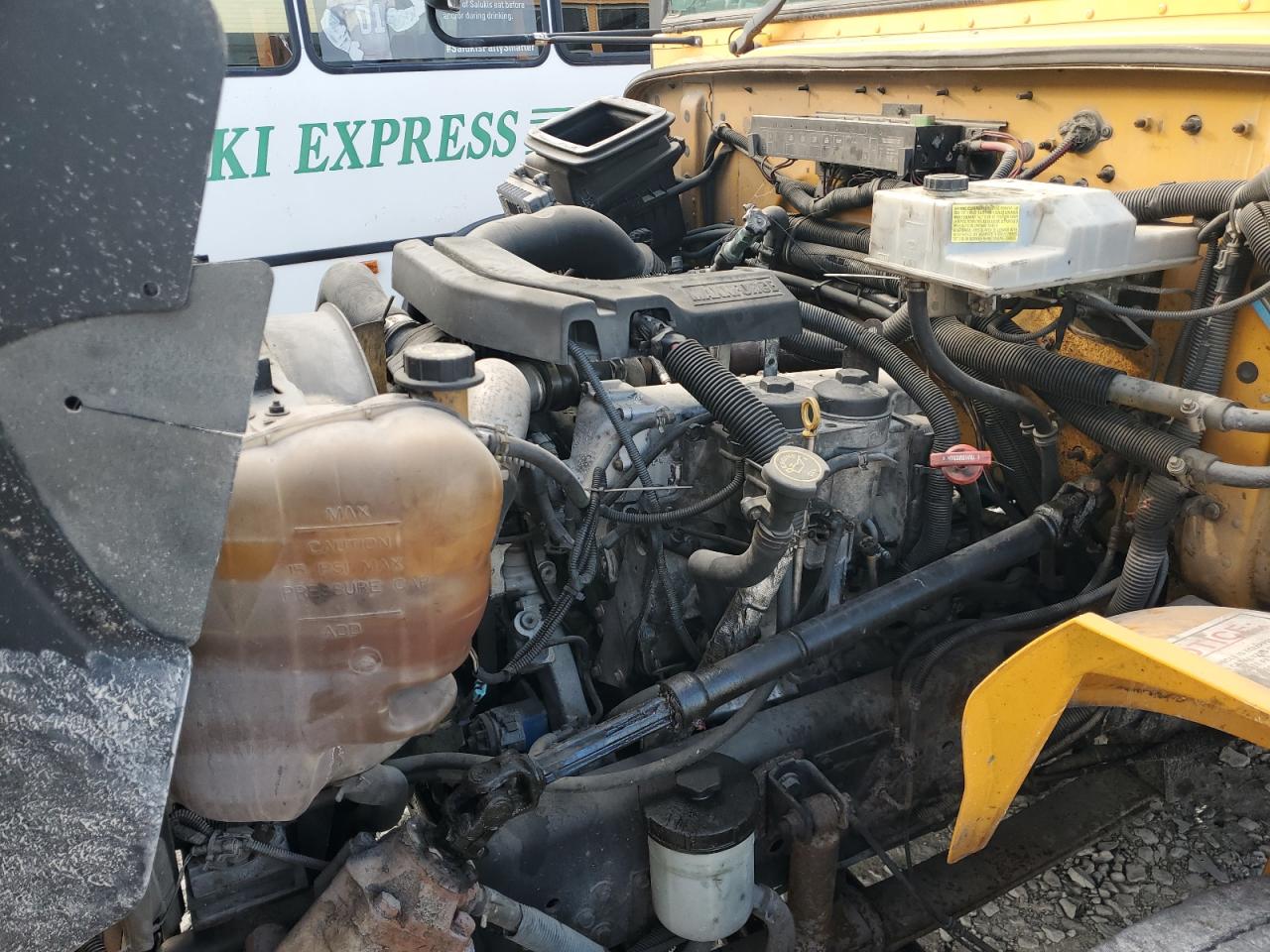 2013 Ic Corporation Ce Series School VIN 4DRBUSKPXDB306910 COPART salvage auction — Minor Dent/Scratches, MO - CERTIFICATE OF TITLE, sold $1,500 on 2026-07-08 (photo 7)