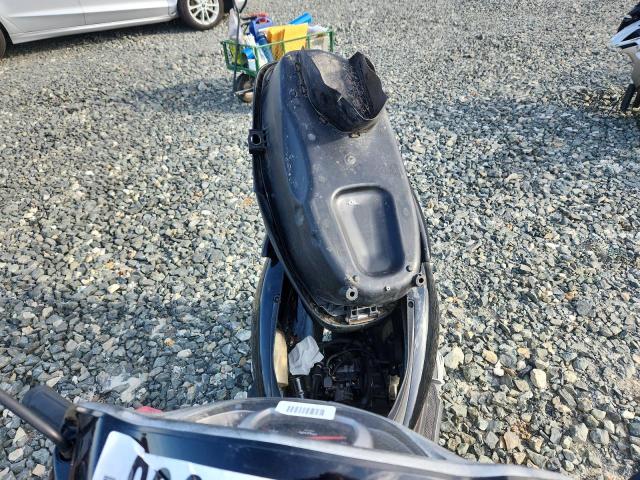 2010 Honda Nhx110 VIN LWBJF1907A1000509 COPART salvage auction — VANDALISM, CA - NON-REPAIRABLE VEHICLE CERT, sold $15 on 2026-07-23 (photo 5)