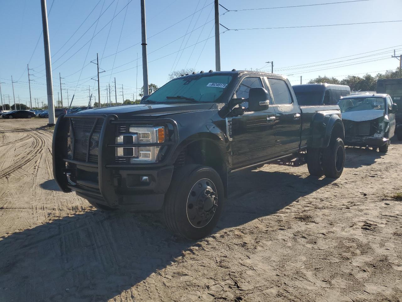 2018 Ford F-350 super duty VIN 1FT8W3DT8JEC36620 COPART salvage auction — Normal Wear, FL - CERTIFICATE OF TITLE, sold $25,000 on 2025-11-10 (photo 1)