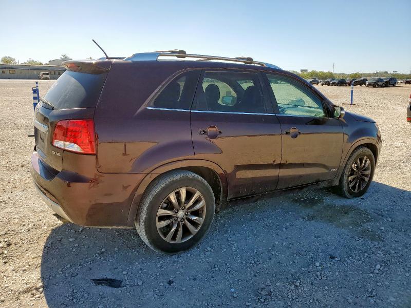 2013 Kia Sorento VIN 5XYKWDA25DG393864 COPART salvage auction — SIDE, TX - SALVAGE VEHICLE TITLE (P), sold $775 on 2026-07-30 (photo 3)