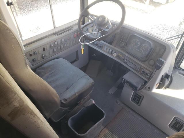 2012 Thomas Saf-t-line VIN 1T7YN4E27C1149982 COPART salvage auction — MINOR DENT/SCRATCHES, CT - CERTIFICATE OF TITLE, sold $2,500 on 2026-07-08 (photo 5)