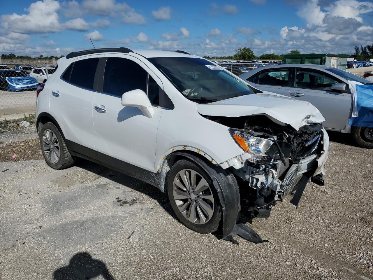 2020 Buick Encore VIN KL4CJASB4LB011780 COPART salvage auction — Front End, FL - CERT OF TITLE SLVG REBUILDABLE, sold $2,800 on 2026-06-24 (photo 4)