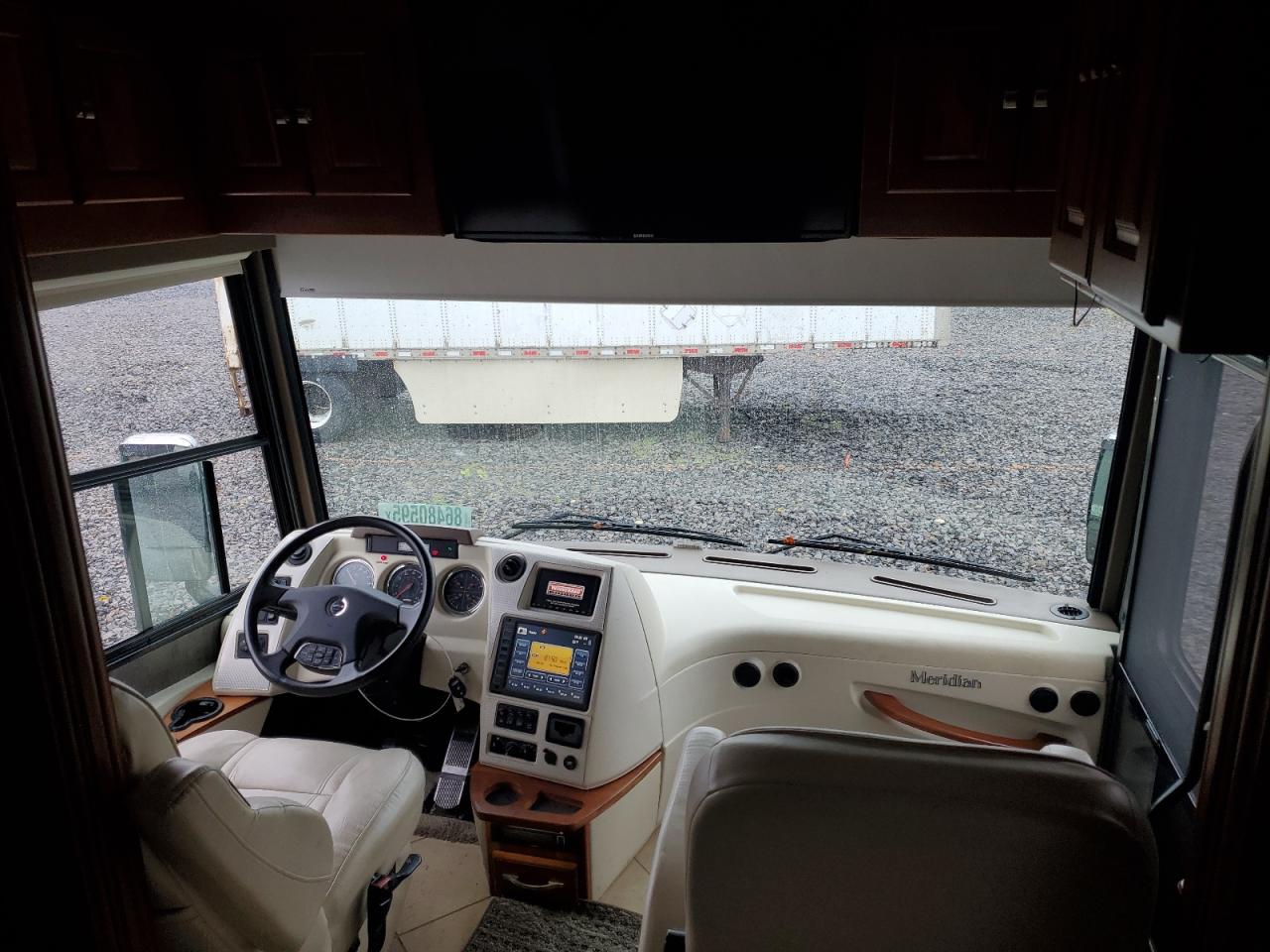 2014 Itasco All other VIN 4UZACVDT5ECFS5346 COPART salvage auction — Front End, PA - CERTIFICATE OF SALVAGE, sold $31,000 on 2025-12-03 (photo 5)