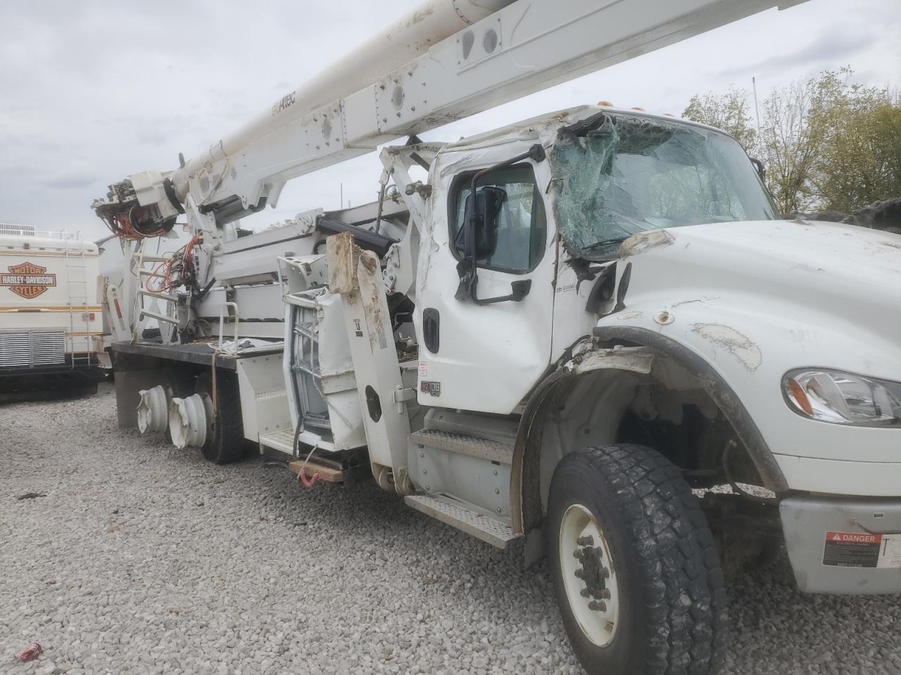 2025 Freigliner All other VIN 3ALKCYFE1SDVJ8327 COPART salvage auction — Rollover, IL - SALVAGE CERTIFICATE, sold $26,500 on 2026-04-16 (photo 9)
