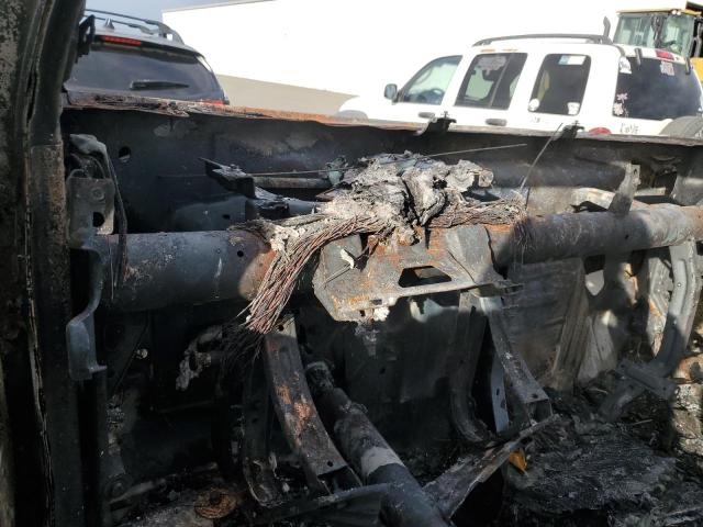 2023 Chevrolet Silverado 3500 VIN 1GC4YVEY3PF100574 COPART salvage auction — VANDALISM, CA - NON-REPAIRABLE VEHICLE CERT, sold $925 on 2026-07-06 (photo 9)