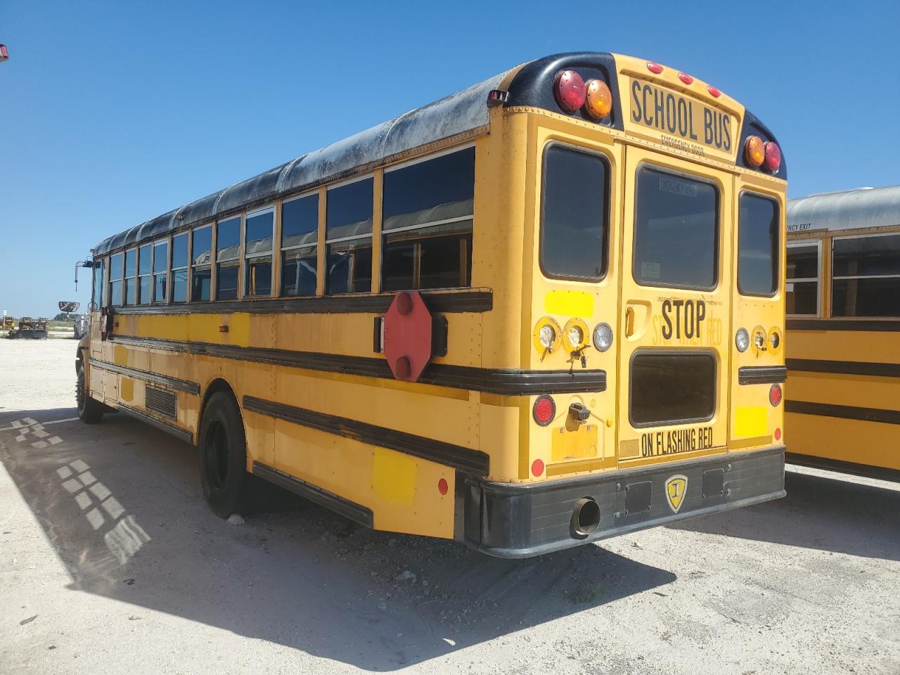 2013 Ic Corporation Ce Series School VIN 4DRBUSKN2DB199155 COPART salvage auction — Normal Wear, FL - CERTIFICATE OF TITLE, sold $1,600 on 2026-07-08 (photo 3)