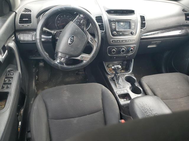 2015 Kia Sorento VIN 5XYKTCA62FG561890 COPART salvage auction — VANDALISM, Mt - Dealer Only Clean Title, sold $550 on 2026-07-31 (photo 8)