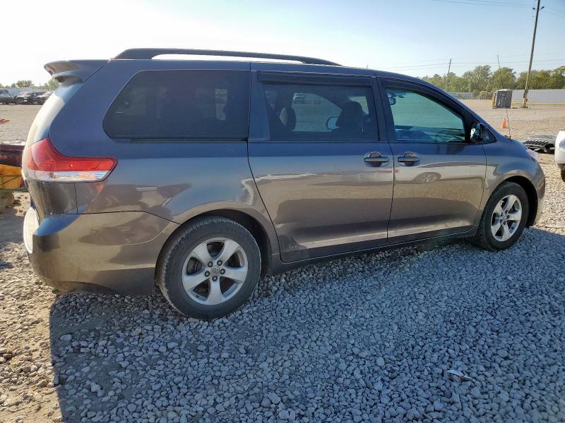 2013 Toyota Sienna VIN 5TDKK3DC3DS331974 COPART salvage auction — FRONT END, Tx - Salvage Vehicle Title, sold $2,050 on 2026-07-06 (photo 3)