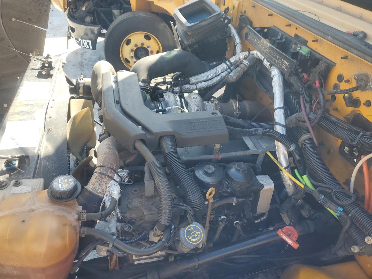 2013 Ic Corporation Ce Series School VIN 4DRBUSKN2DB199155 COPART salvage auction — Normal Wear, FL - CERTIFICATE OF TITLE, sold $1,600 on 2026-07-08 (photo 7)