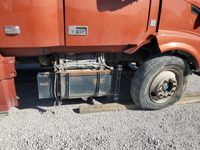 2018 Volvo Vnl VIN 4V4NC9EG3JN995180 COPART salvage auction — REJECTED REPAIR, Fl - Certificate Of Title, sold $5,100 on 2026-07-10 (photo 9)