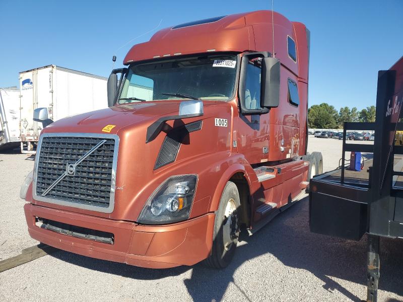 2018 Volvo Vnl VIN 4V4NC9EG3JN995180 COPART salvage auction — REJECTED REPAIR, Fl - Certificate Of Title, sold $5,100 on 2026-07-10 (photo 2)