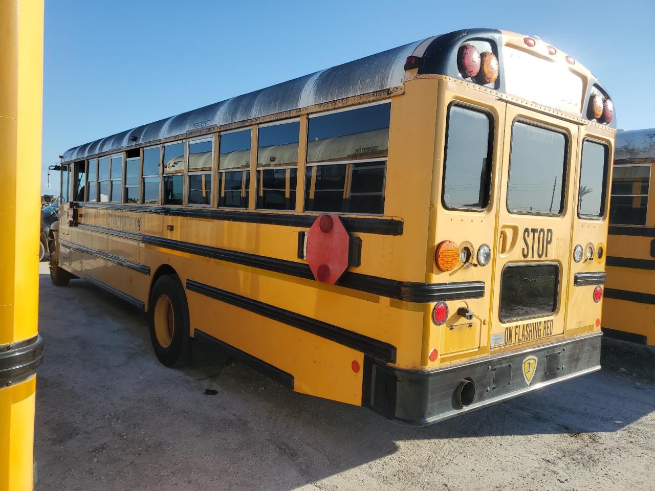 2013 Ic Corporation Ce Series School VIN 4DRBUSKN4DB199173 COPART salvage auction — Minor Dent/Scratches, FL - CERTIFICATE OF TITLE, sold $1,400 on 2026-07-08 (photo 2)