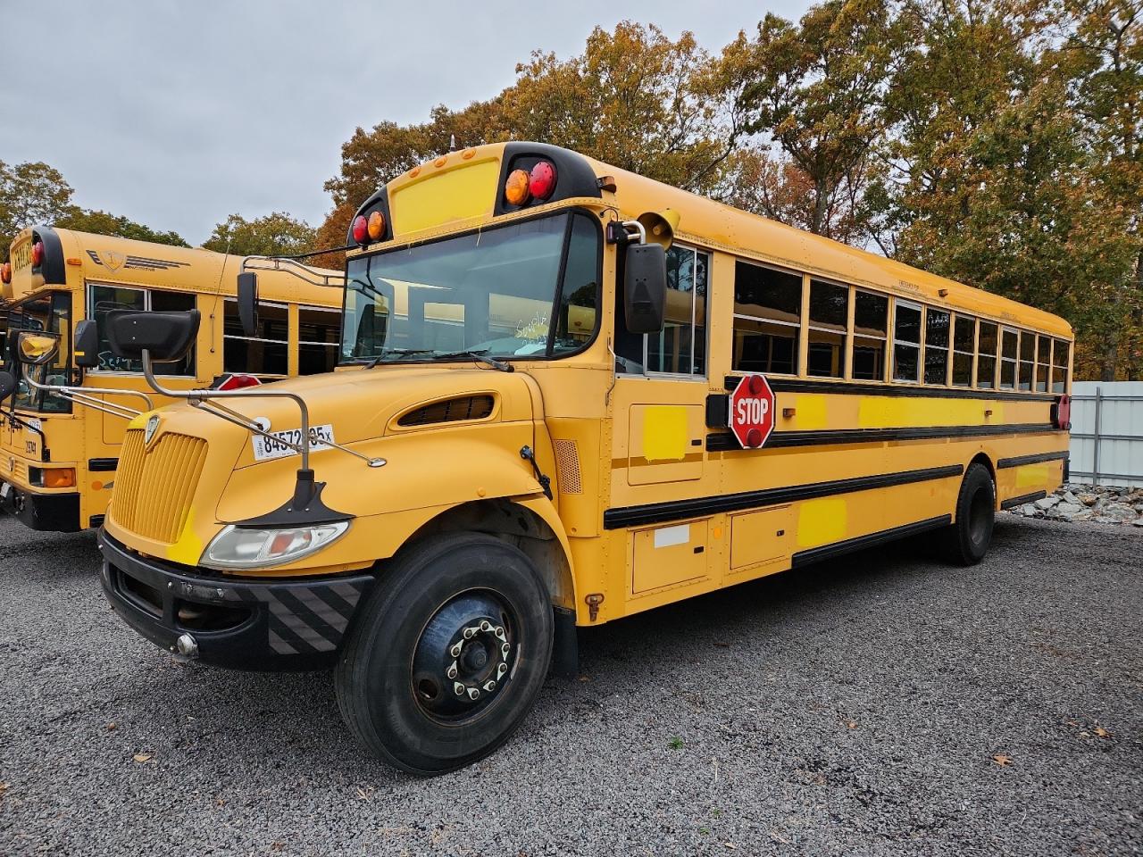 2013 Ic Corporation 3000 Ce VIN 4DRBUSKNXDB199176 COPART salvage auction — Normal Wear, RI - CERTIFICATE OF TITLE, sold $1,400 on 2026-07-08 (photo 2)