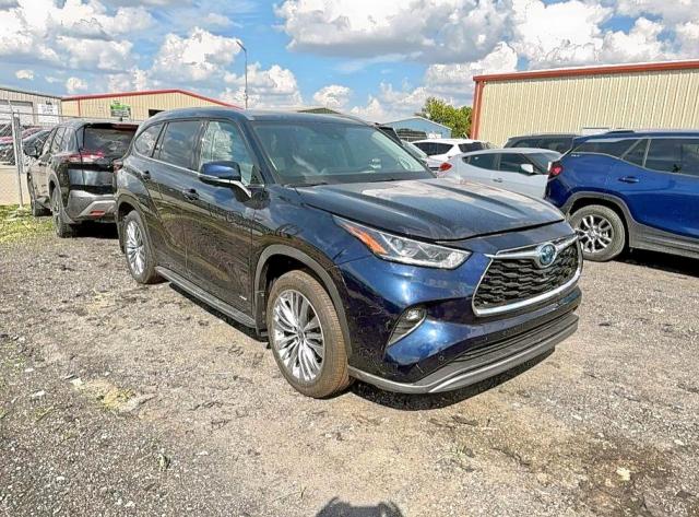 2024 Toyota Highlander VIN 5TDEBRCHXRS633492 COPART salvage auction — Mechanical, MI - CERTIFICATE OF TITLE (P), sold $48,000 on 2025-11-11 (photo 1)