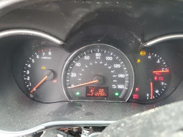 2015 Kia Sorento VIN 5XYKTCA62FG561890 COPART salvage auction — VANDALISM, Mt - Dealer Only Clean Title, sold $550 on 2026-07-31 (photo 9)