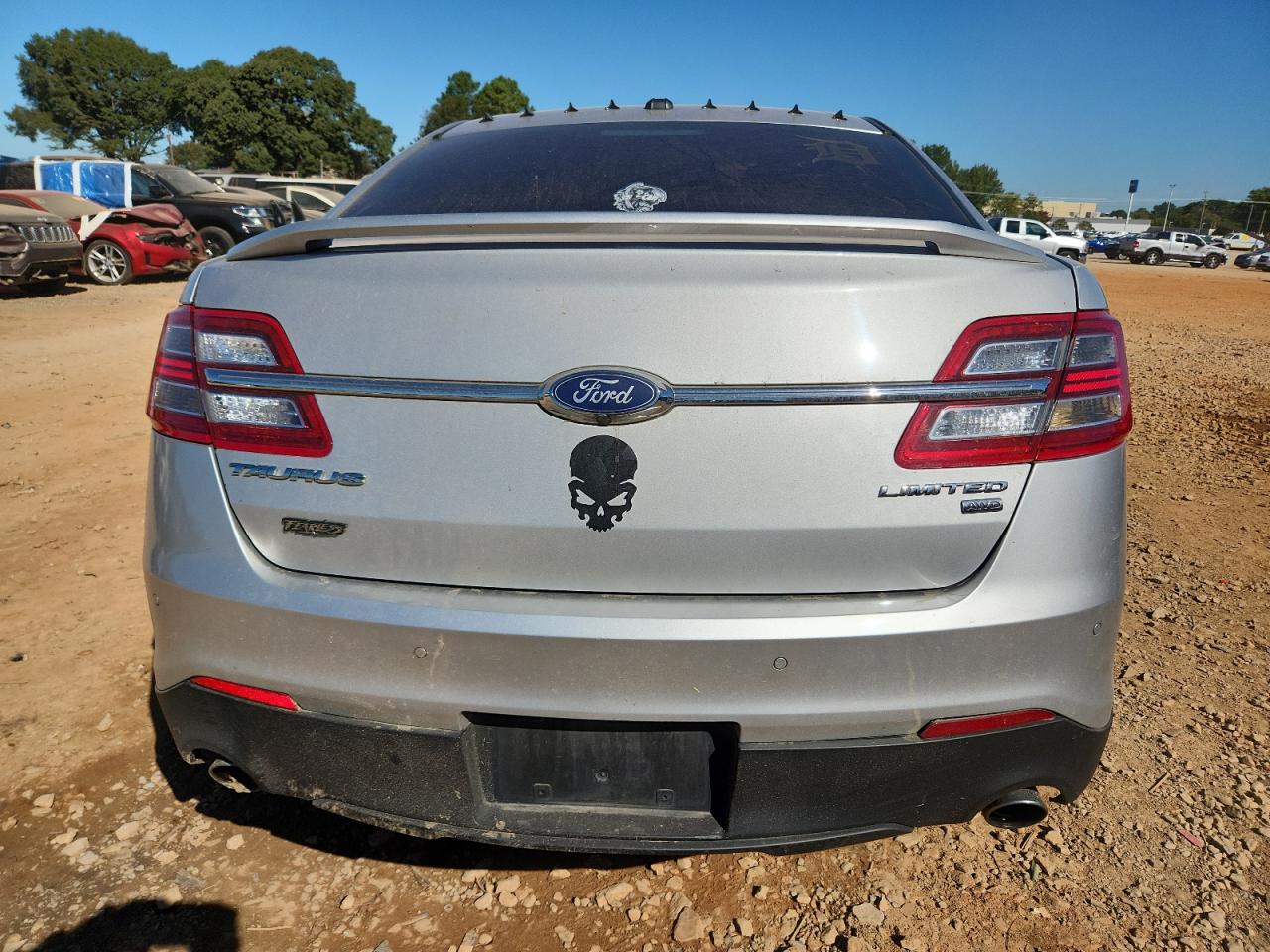 2019 Ford Taurus VIN 1FAHP2J88KG116044 COPART salvage auction — Side, MI - CERT OF TITLE-SALVAGE VEHICLE, sold $1,600 on 2026-07-01 (photo 6)