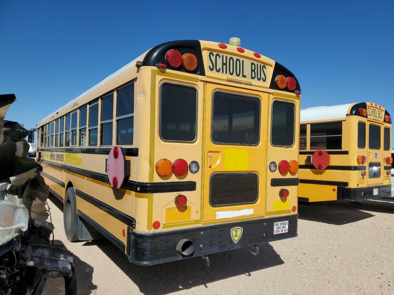 2010 Ic Corporation 3000 Ce VIN 4DRBUSKNXAB224749 COPART salvage auction — Normal Wear, TX - CERTIFICATE OF TITLE, sold $1,600 on 2026-07-08 (photo 3)