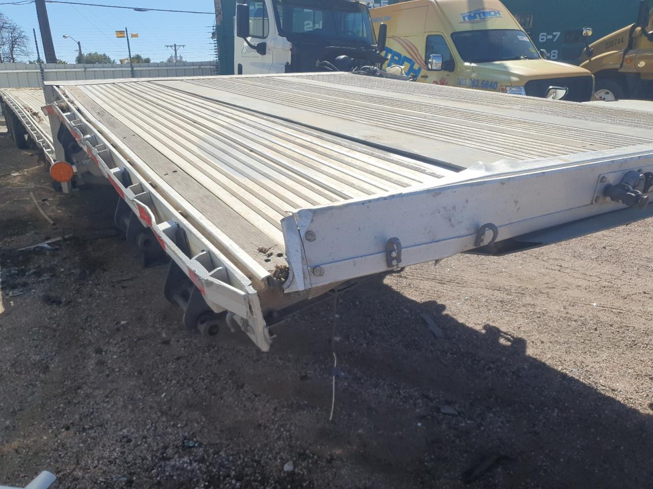 2016 Reit VIN 1RND53A32GR039379 COPART salvage auction — Rollover, CO - SALVAGE TITLE, sold $12,200 on 2026-04-09 (photo 8)