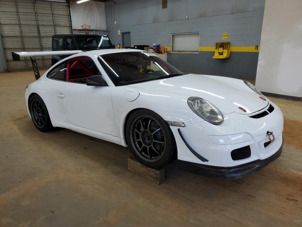 2006 Porsche 911 VIN WP0AA29946S715696 COPART salvage auction — Burn Engine, NC - SALVAGE CERTIFICATE OF TITLE, sold $22,500 on 2025-12-10 (photo 4)
