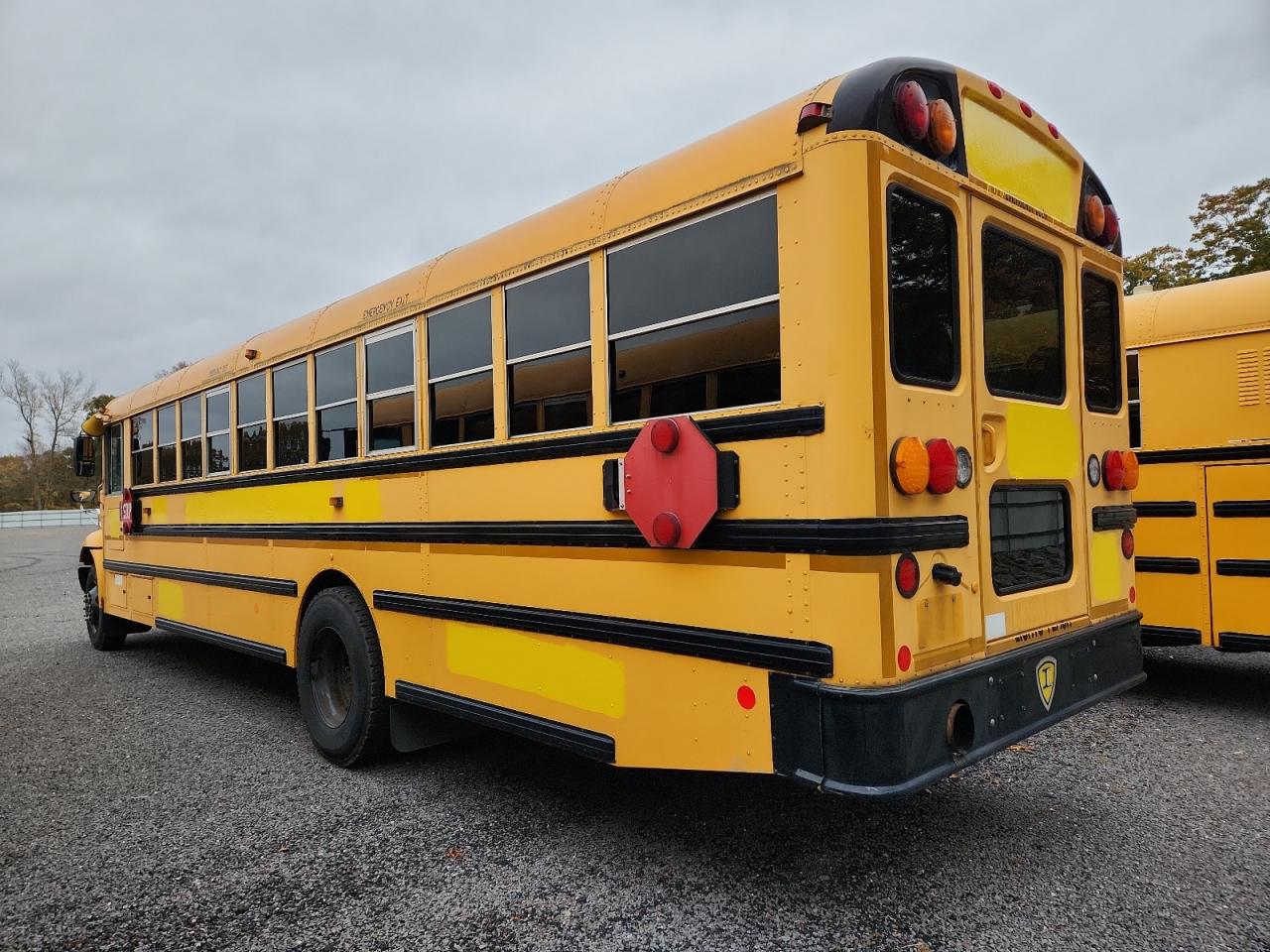 2013 Ic Corporation 3000 Ce VIN 4DRBUSKNXDB199176 COPART salvage auction — Normal Wear, RI - CERTIFICATE OF TITLE, sold $1,400 on 2026-07-08 (photo 3)