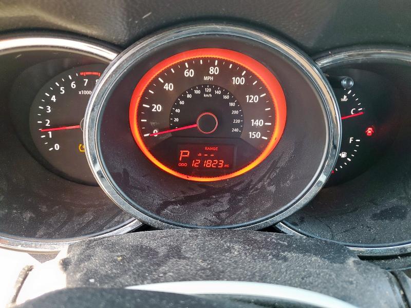 2013 Kia Sorento VIN 5XYKWDA25DG393864 COPART salvage auction — SIDE, TX - SALVAGE VEHICLE TITLE (P), sold $775 on 2026-07-30 (photo 9)