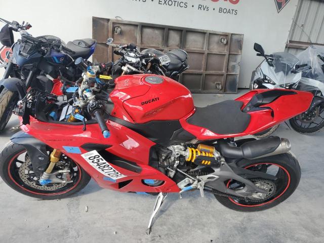 2025 Ducati Panigale VIN ZDMHAU8T0SB001635 COPART salvage auction — FRONT END, Salvage Title, sold $5,400 on 2026-07-31 (photo 3)