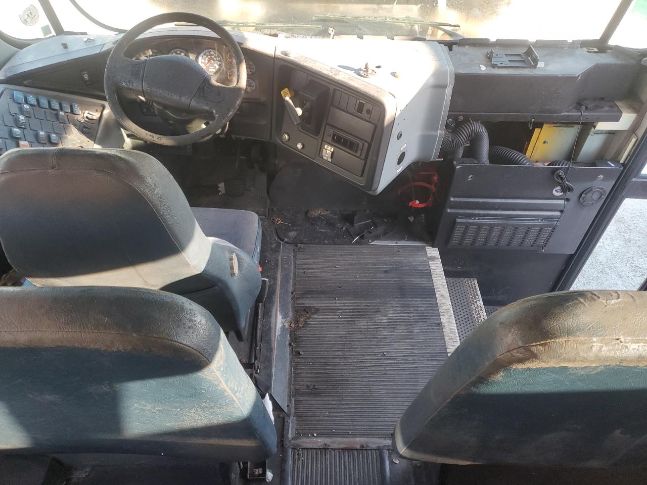 2013 Ic Corporation Ce Series School VIN 4DRBUSKN4DB199173 COPART salvage auction — Minor Dent/Scratches, FL - CERTIFICATE OF TITLE, sold $1,400 on 2026-07-08 (photo 8)