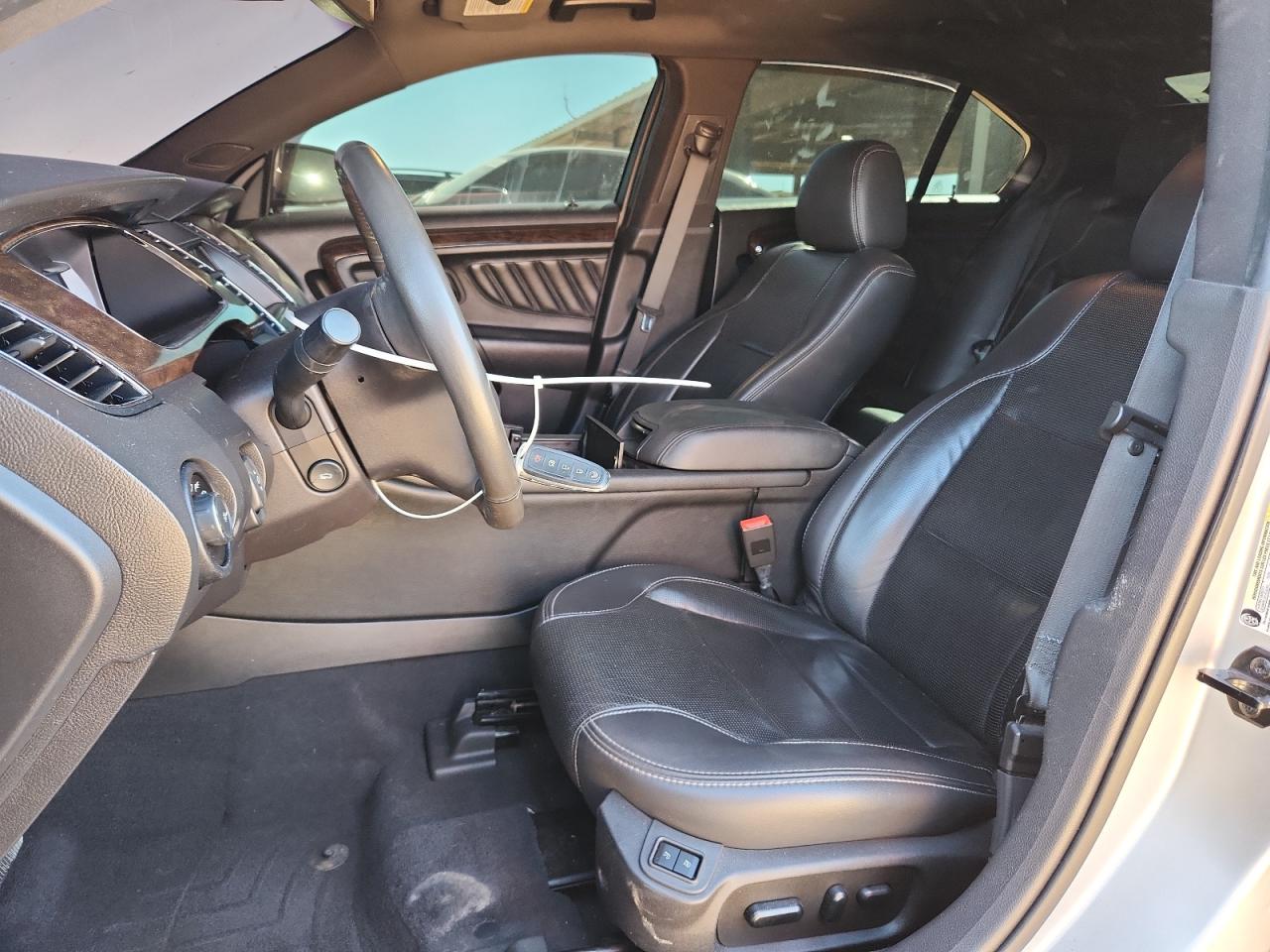 2019 Ford Taurus VIN 1FAHP2J88KG116044 COPART salvage auction — Side, MI - CERT OF TITLE-SALVAGE VEHICLE, sold $1,600 on 2026-07-01 (photo 7)