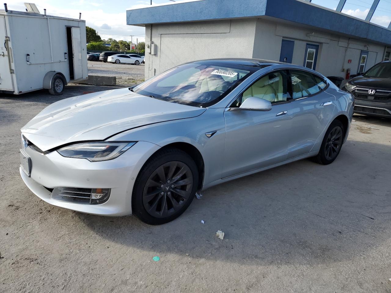 2017 Tesla VIN 5YJSA1E20HF218801 — COPART salvage auction photo