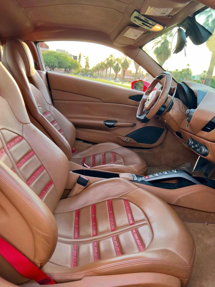 2016 Ferrari 488 GTB VIN ZFF79ALA5G0214993 COPART salvage auction — Minor Dent/Scratches, AZ - CERT OF TITLE-RESTORED SALVAGE (P), sold $70,500 on 2025-12-05 (photo 5)