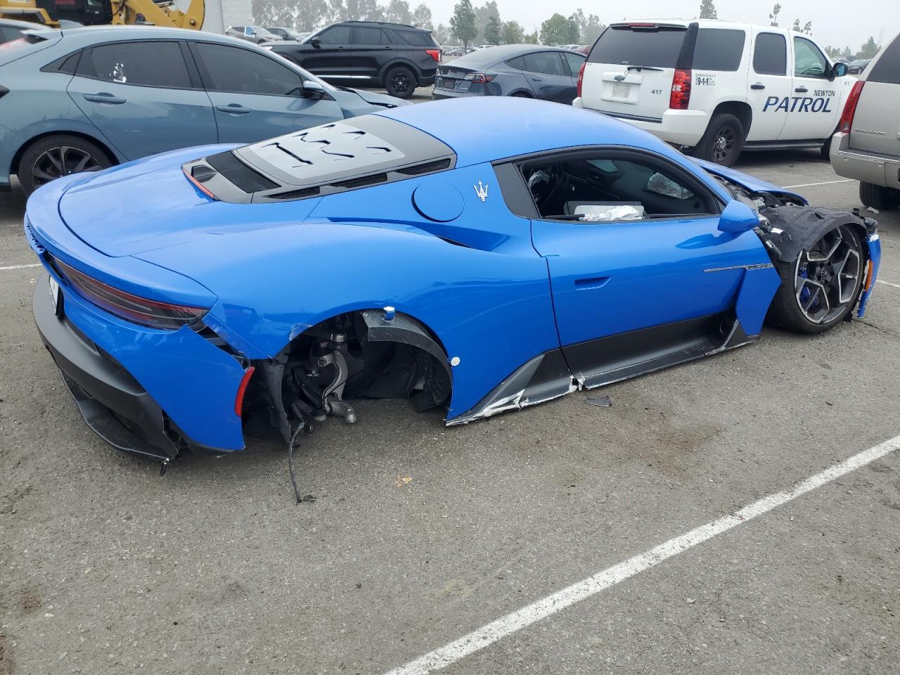 2023 Maserati MC20 VIN ZAMBMRAB9P0422078 COPART salvage auction — Front End, Sc - Salvage Title, sold $51,500 on 2026-08-18 (photo 3)