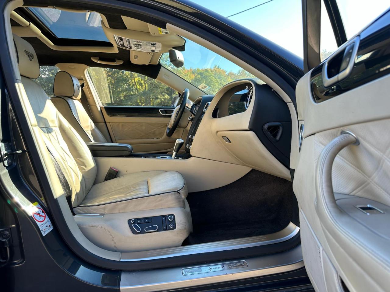 2013 Bentley Continental VIN SCBBP9ZA4DC081659 COPART salvage auction — Minor Dent/Scratches, TX - CERTIFICATE OF TITLE (P), sold $16,500 on 2025-11-18 (photo 7)