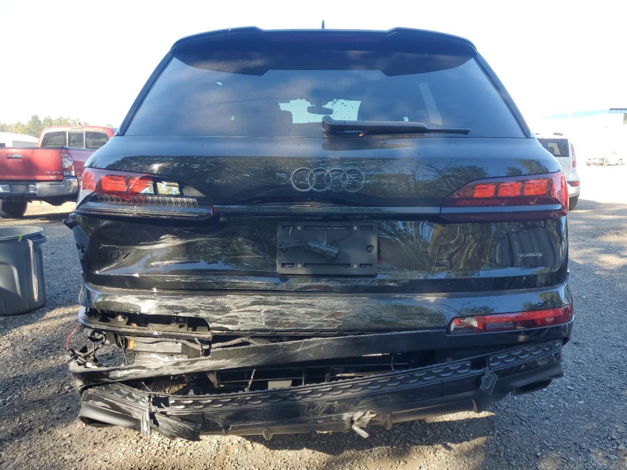 2025 Audi Q7 VIN WA1WVBF75SD034887 COPART salvage auction — Rear End, ON - PERMIT NO BRAND - UNFIT, sold $42,500 on 2025-11-13 (photo 6)