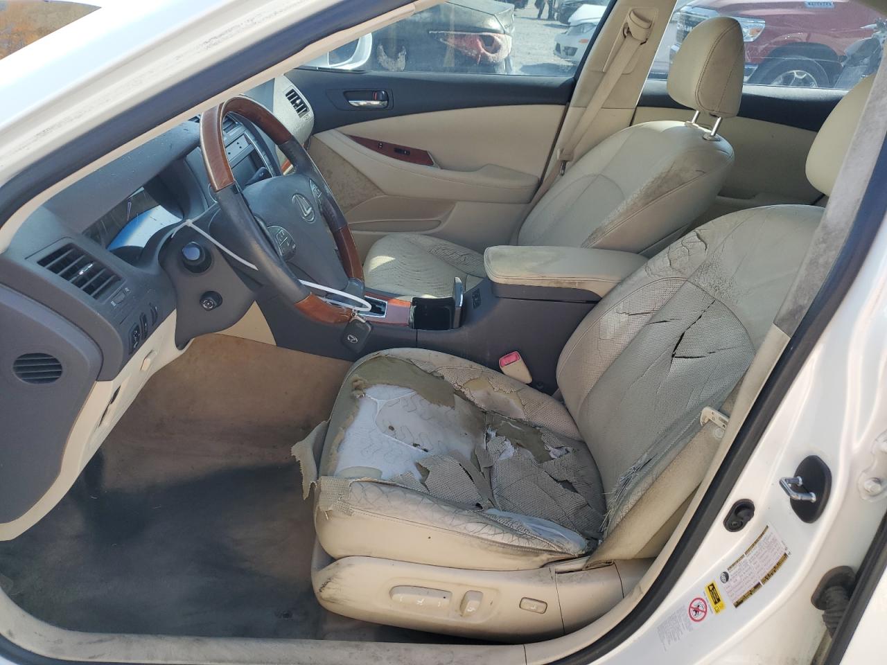 2010 Lexus ES VIN JTHBK1EG3A2370958 COPART salvage auction — Front End, CA - DIS/DLR/EXP ONLY CLEAN TITLE, sold $1,250 on 2025-11-05 (photo 7)