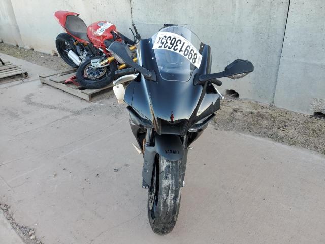 2024 Yamaha Yzf1000 VIN JYARN66E5RA004093 COPART salvage auction — Rear End, AZ - CERT OF TITLE - SALVAGE, sold $8,800 on 2026-01-22 (photo 2)