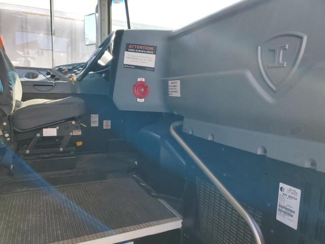 2013 Ic corporation 3000 ce VIN 4DRBUAAN8DB296386 COPART salvage auction — MECHANICAL, IN - CERTIFICATE OF TITLE, sold $2,750 on 2026-07-30 (photo 5)