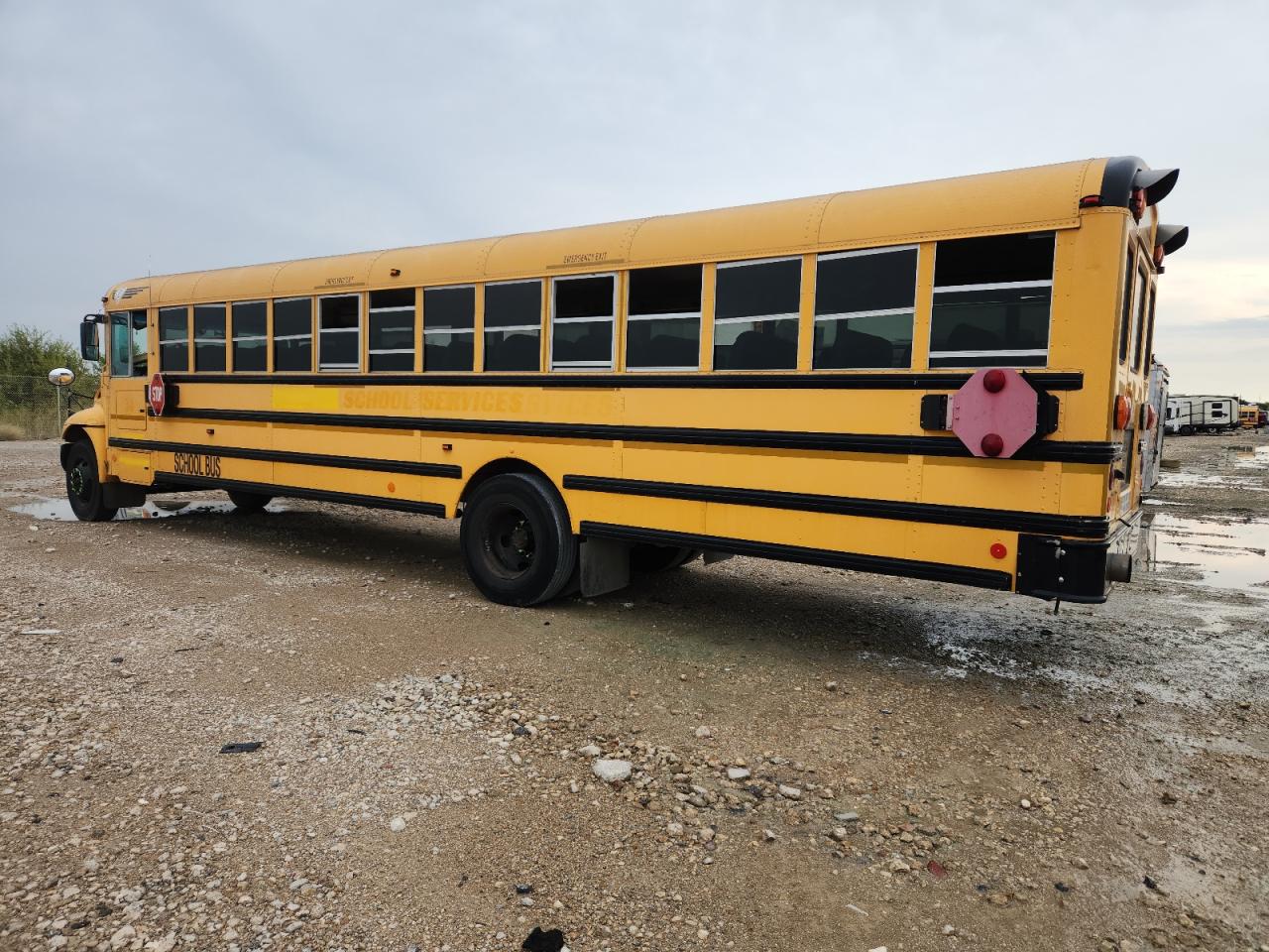 2011 Ic Corporation Ce Series School VIN 4DRBUSKN8BB368026 COPART salvage auction — Normal Wear, TX - CERTIFICATE OF TITLE, sold $1,000 on 2026-07-08 (photo 3)