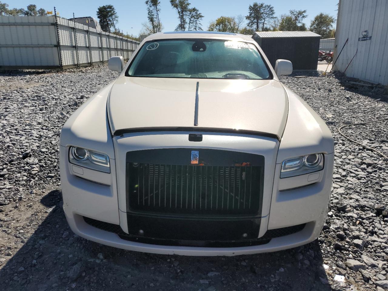 2011 Rolls-royce Ghost VIN SCA664S5XBUX50081 COPART salvage auction — Minor Dent/Scratches, GA - CERTIFICATE OF TITLE, sold $48,750 on 2026-04-30 (photo 5)