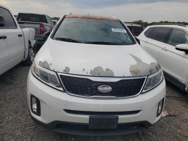 2015 Kia Sorento VIN 5XYKTCA62FG561890 COPART salvage auction — VANDALISM, Mt - Dealer Only Clean Title, sold $550 on 2026-07-31 (photo 5)