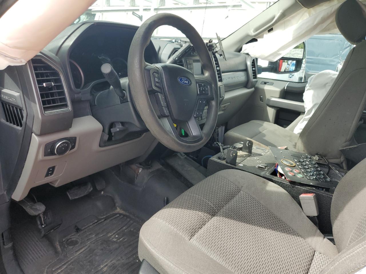2019 Ford F-350 super duty VIN 1FDRF3GT5KEF24544 COPART salvage auction — Side, FL - CERT OF TITLE SLVG REBUILDABLE, sold $13,800 on 2026-04-22 (photo 7)