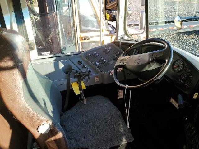 2009 Ic corporation Ce series VIN 4DRBUAAN69B669156 COPART salvage auction — NORMAL WEAR, Ny - Certificate Of Title, sold $1,800 on 2026-07-09 (photo 5)