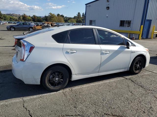 2015 Toyota Prius VIN JTDKN3DU4F0462840 COPART salvage auction — SIDE, Salvage Title, sold $3,650 on 2026-07-10 (photo 3)